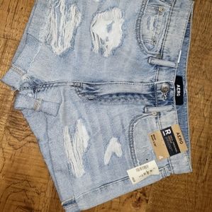 AERO mom jean shorts